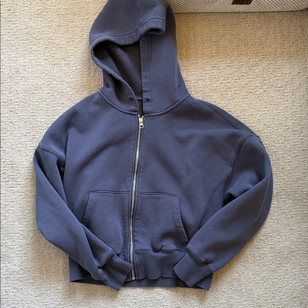 Fleo Zip-Up Hooded Sweatshirt